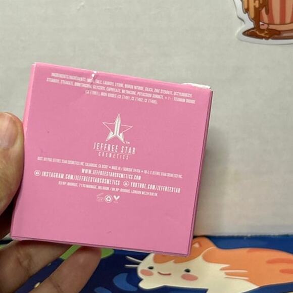 Jeffree Star Eye Shadow Obituary - Picture 3 of 7